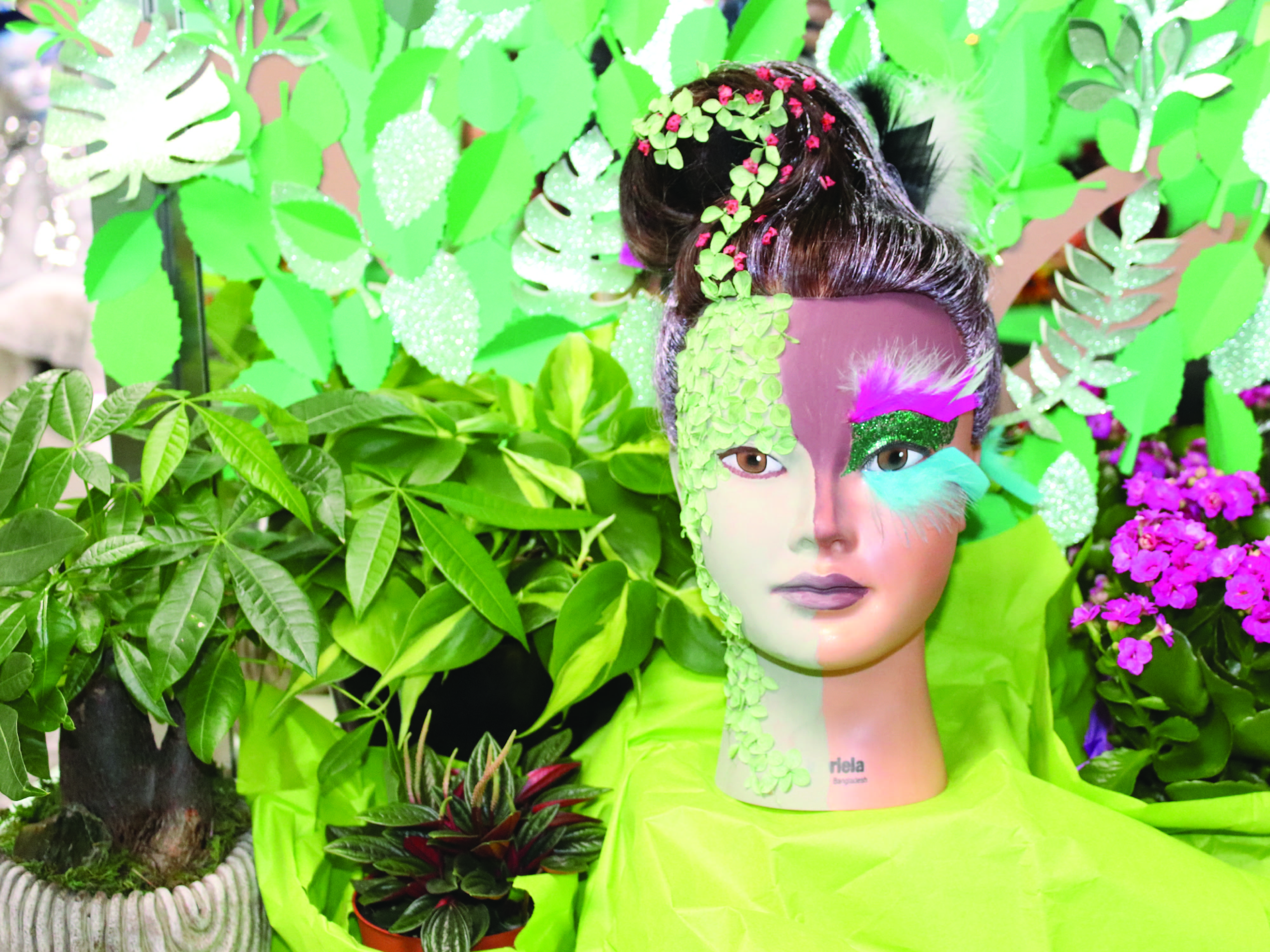 Mannequin head with headpiece and makeup